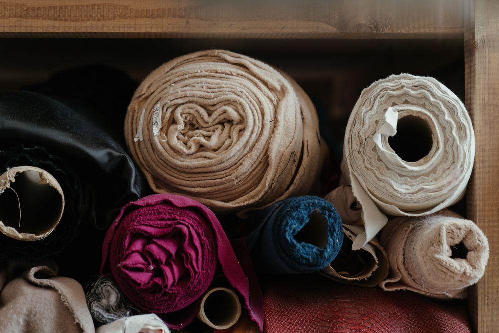 OEM vs Private Label: What's the Difference for Textile Buyers?